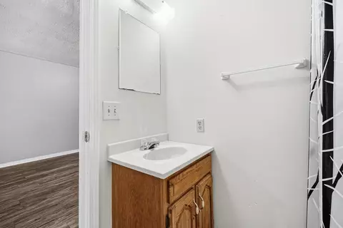 Bath - 6670 Tennessee St, Baxter, TN 38544 photo 6 of 6