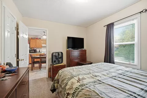 Bedroom - 6670 Tennessee St, Baxter, TN 38544 photo 2 of 6