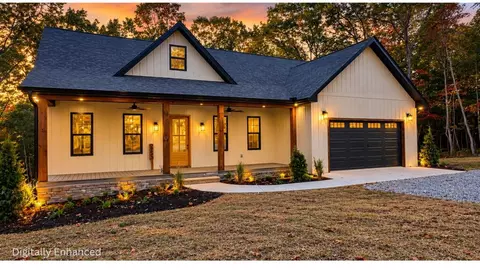 853 Steeplechase Dr, Jamestown, TN 38556