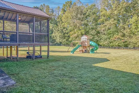 Exterior - 7864 Platinum Cir, Baxter, TN 38544 photo 8 of 11