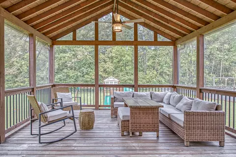 Exterior - 7864 Platinum Cir, Baxter, TN 38544 photo 3 of 11