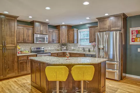 Kitchen - 7864 Platinum Cir, Baxter, TN 38544 photo 1 of 3
