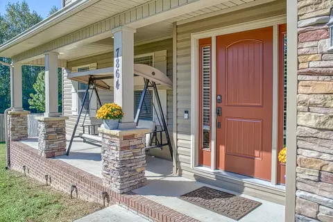Exterior - 7864 Platinum Cir, Baxter, TN 38544 photo 2 of 11