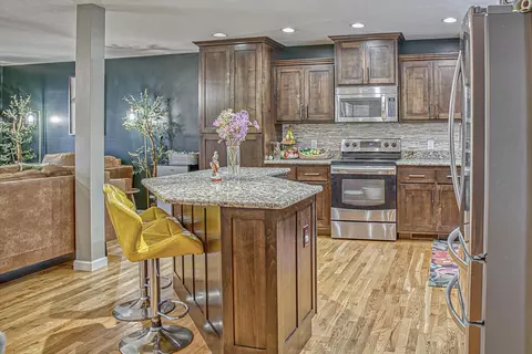 Kitchen - 7864 Platinum Cir, Baxter, TN 38544 photo 2 of 3