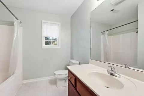 Bath - 7087 Brittney Cir, Baxter, TN 38544 photo 2 of 2