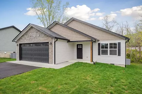 157 Sky View Meadow Dr, Crossville, TN 38555