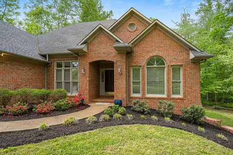 852 Spring Valley Rd, Cookeville, TN 38501