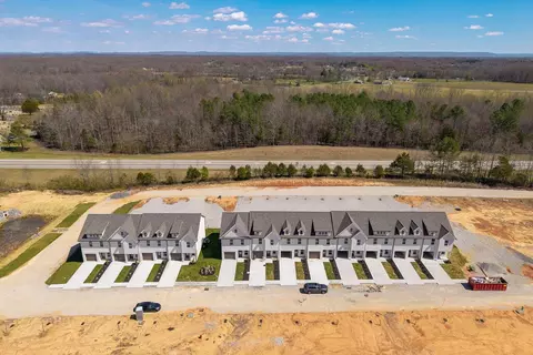 View/Area - 348 Legends Cir, Baxter, TN 38544 photo 1 of 11