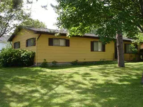 615 Pinecrest Ave, Phillips, WI 54555 photo 2