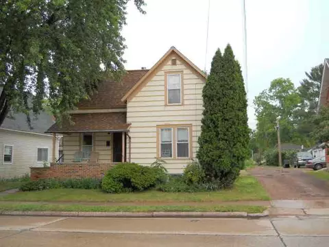 307 E 4th St, Marshfield, WI 54449 photo 1