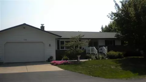 1208 E 22nd St, Marshfield, WI 54449 photo 1