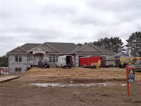 1555 Meadowview Ln, Stevens Point, WI 54482 photo 1