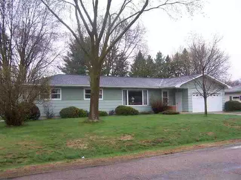 1301 E 28th St, Marshfield, WI 54449 photo 1