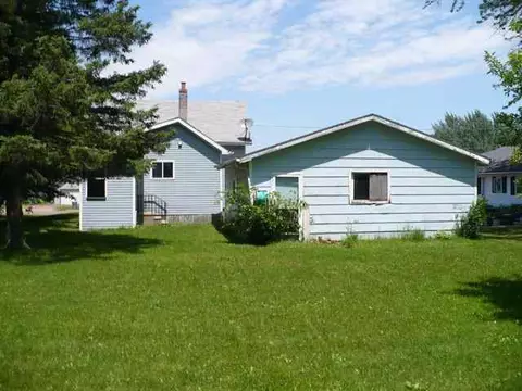 301 E Central Ave, Loyal, WI 54446 photo 3