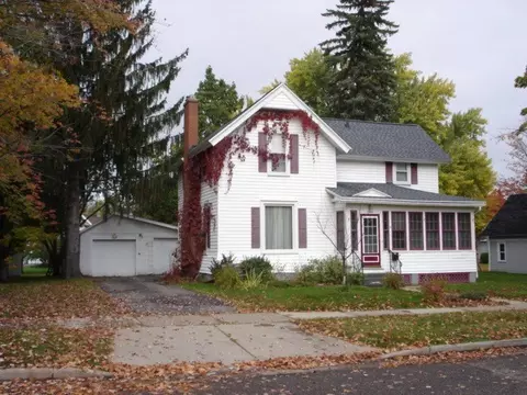 1004 E 4th St, Merrill, WI 54452 photo 1