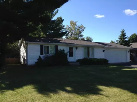 620 Hirzel St, Eagle River, WI 54521 photo 2