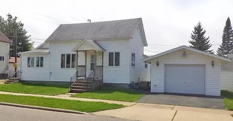 306 E 5th St, Marshfield, WI 54449 photo 1