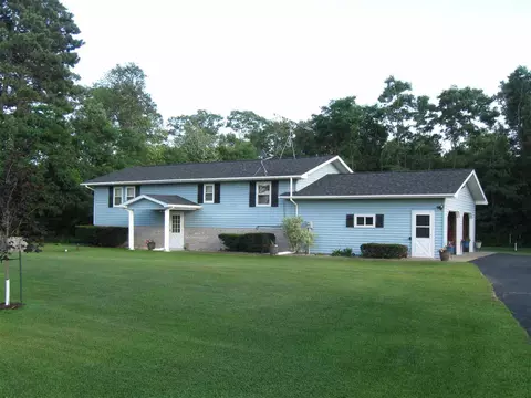 w14461 Apache Drive, Plainfield, WI 54966 photo 1
