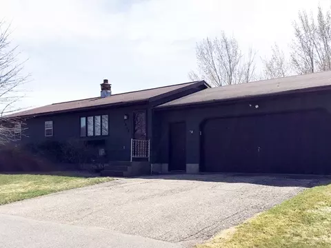 1618 E Arnold St, Marshfield, WI 54449 photo 1