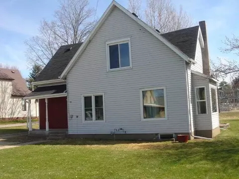 170 E Iola St, Iola, WI 54945 photo 1