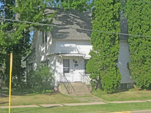 701 E 9th St, Marshfield, WI 54449 photo 1