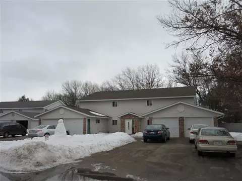 1180 Dodds Dr, Plover, WI 54467 photo 1
