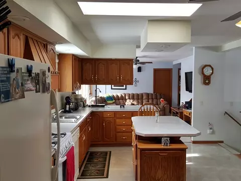 414 E 19th St, Marshfield, WI 54449 photo 5