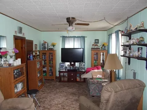 207 Edison St, Marshfield, WI 54449 photo 3