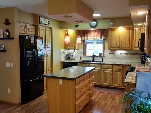411 E 19th St, Marshfield, WI 54449 photo 5