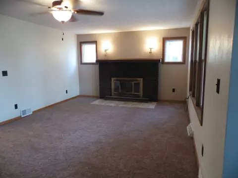 504 E 3rd St, Merrill, WI 54452 photo 5