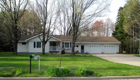 202 E Riverside Ave, Merrill, WI 54452 photo 1