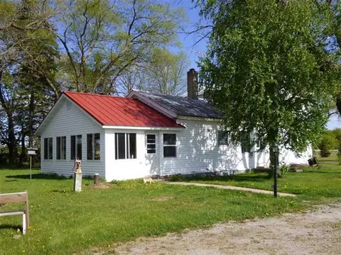 8424 County Road Bb, Bancroft, WI 54921 photo 1