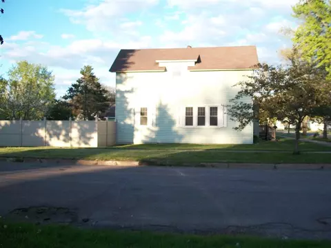 1400 E 3rd St, Merrill, WI 54452 photo 2