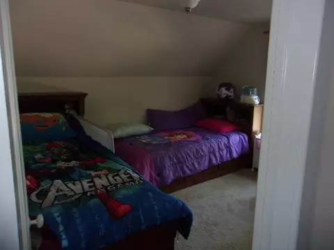410 E State St, Iola, WI 54945 photo 8