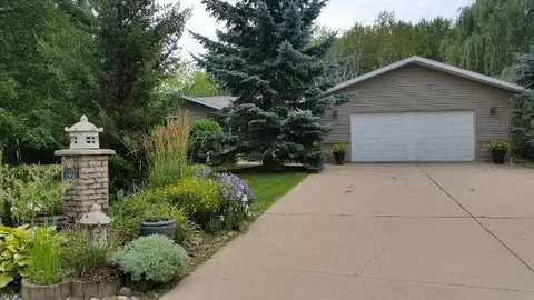 2010 E Becker Rd, Marshfield, WI 54449 photo 1