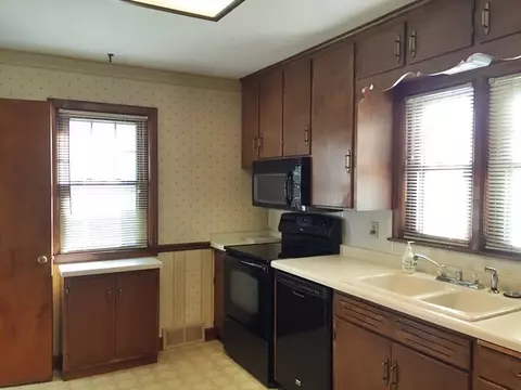 214 Edison St, Marshfield, WI 54449 photo 5