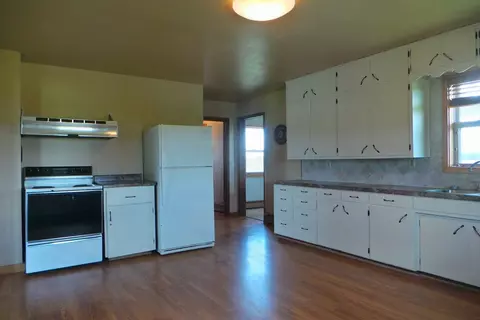 w745 Capital Road, Unity, WI 54488 photo 4