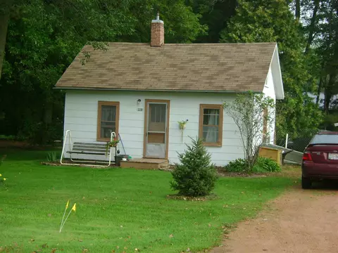 220 E Church St, Unity, WI 54488 photo 4