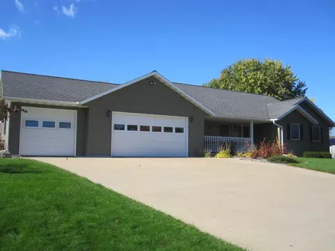 1710 Devine Dr, Marshfield, WI 54449 photo 1