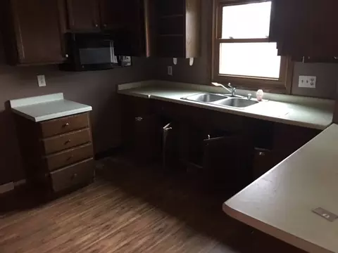 1300 E 19th St, Marshfield, WI 54449 photo 4
