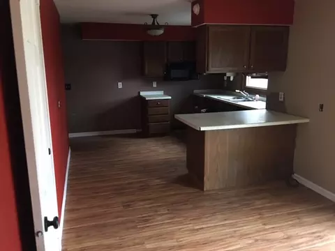1300 E 19th St, Marshfield, WI 54449 photo 3