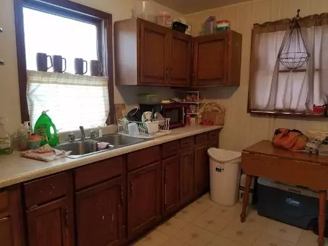 113 E 17th St, Marshfield, WI 54449 photo 3