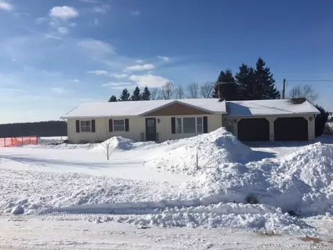 9587 Eagle Rd, Marshfield, WI 54449 photo 1