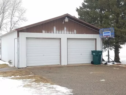 9587 Eagle Rd, Marshfield, WI 54449 photo 2