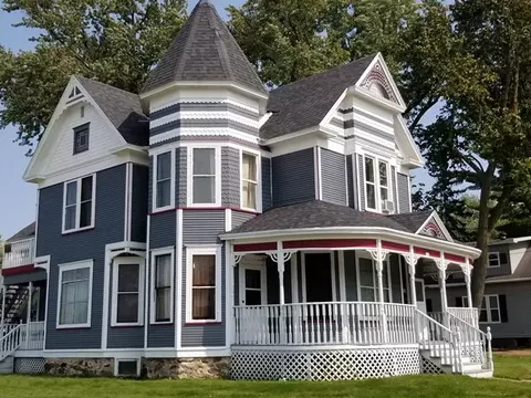 703 E 4th St, Marshfield, WI 54449 photo 1