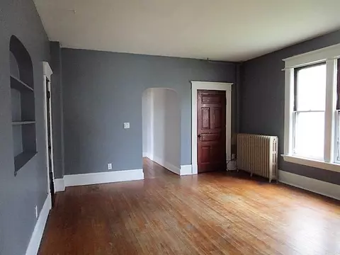 703 E 4th St, Marshfield, WI 54449 photo 3
