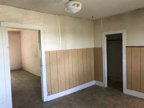 155 S Grove St, Iola, WI 54945 photo 19