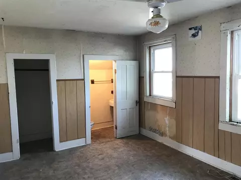 155 S Grove St, Iola, WI 54945 photo 18
