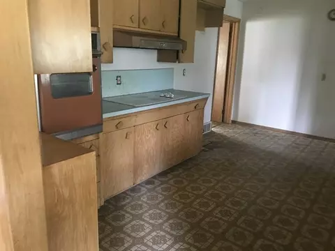 1029 Bartelt St, Gresham, WI 54128 photo 5