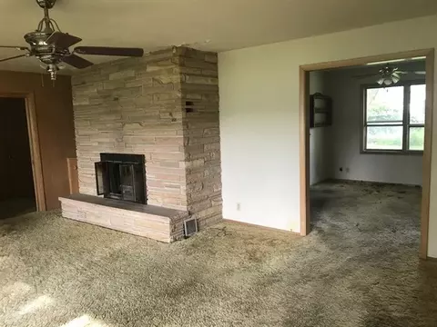 1029 Bartelt St, Gresham, WI 54128 photo 2